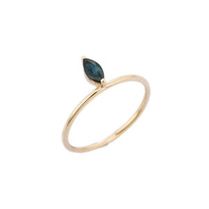 Bijoux minimalistes faits à la main, bagues en saphir bleu Marquise naturel, or jaune massif 14K, bague délicate, cadeau d'anniversaire pour filles - Product Image 2