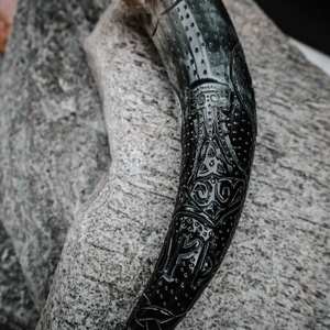 Corne viking polie à la main avec support, style animal, pour boisson traditionnelle nordique, usage décoratif - Product Image 2