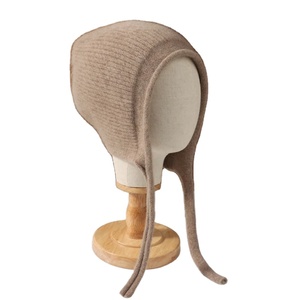 Gorro de Punto Personalizado con Orejeras – Gorro Cálido de Invierno Unisex, Logotipo Personalizado OEM y Suministro al por Mayor con Marca Privada - Product Image 1