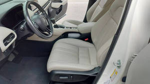 Honda HR-V EX-L Usado del 2023 - Product Image 2