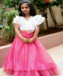 Nuevos y atractivos niños Lehenga Choli Heavy bordado trabajo último diseñador con Dupatta listo para ropa de niños indios Shalwar Kameez - Product Image 6
