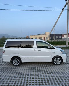 Toyota Alphard Van d'occasion de 2003, en excellent état - Product Image 3