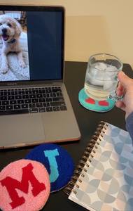 Juegos de Posavasos de Madera de Nogal - Diseño Cuadrado Moderno y Ecológico para Uso en Hogares, Hoteles y Restaurantes - Alta Calidad - Product Image 3