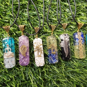 Pendentif Orgone en résine, Design de luxe personnalisé, Style classique, pendentif énergie cristal Orgone, collier pendentifs en résine, nouvelle collection - Product Image 6