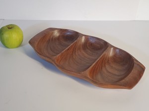 Bandeja de madera hecha a mano para servir y decorar Bandeja de madera natural duradera y elegante Ideal para cocina, comedor o regalo - Product Image 5