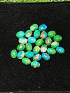 AAA + พลอยสีเขียวขุ่นแบบหลวมผลิตจากทองแดงนกยูงคิงแมนพลอยสีเขียวตามสั่งขนาดมาตรฐาน - Product Image 3