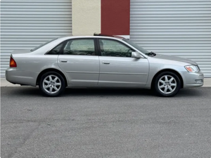 พร้อมขับขี่ - รถพวงมาลัยซ้ายมือสอง |   พวงมาลัยขวา |   ระยะทาง 44,000 ไมล์ ปี 2002 โตโยต้า อวาลอน XLS - Product Image 3