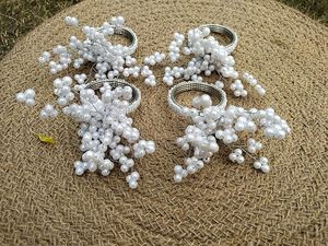 Los servilleteros de hierro antiguo de alta calidad con perlas agregan un toque romántico a las cenas Decoración de mesa impresionante para invitados - Product Image 4