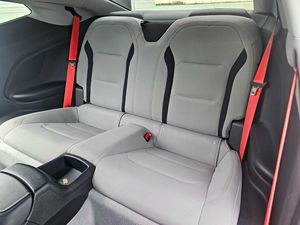 VENTA RÁPIDA Chevrolet Camaro LT1 2021, Motor V8, Transmisión Automática, Color Rojo Intenso - Product Image 2