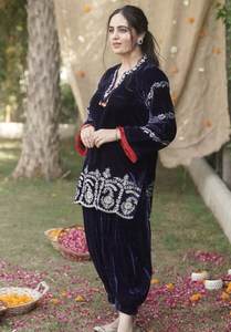 JUEGO DE TRABAJO DE SECUENCIA DE HILO DE TERCIOPELO FANTY CON VISCOS TRANSPIRABLES DUPATTA - Product Image 4