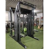 Rack de squat Smith commercial en fer pour l'entraînement de force et la musculation féminine - Cible la poitrine, les jambes, le dos et les bras