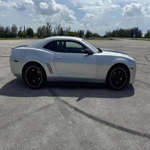 USADO, LISTO PARA ENTREGAR, 2023 2SS, VOLANTE A LA IZQUIERDA, ASIENTOS DE CUERO OSCURO, TECHO SOLAR PANORÁMICO TRASERO DE 360°, COPILOTÉR ELÉCTRICO - Product Image 6