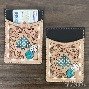 Tarjetero de Cuero Vacuno con Diseño Western Premium, Diseño de Espadas y Dados a Cuadros Turquesa, Protección RFID, Estuche Delgado para Tarjetas para Mujer - Product Image 1