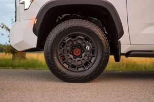 MEILLEURE OFFRE TOYOTA TUNDRA CREW MAX TRD AUTOMATIQUE BLANC Pickup - Product Image 5
