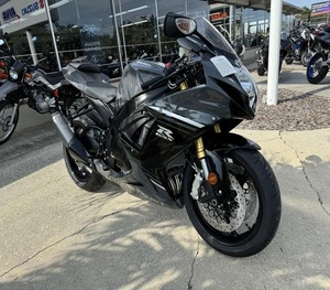 Motocicletas SuperSport GSX-R750 2025 - Product Image 1