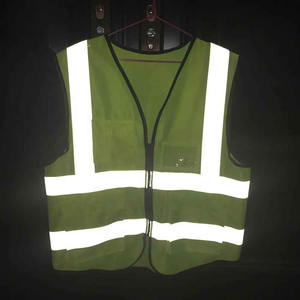 เสื้อกั๊กก่อสร้างสะท้อนแสงสำหรับผู้ชายชุดรักษาความปลอดภัยสำหรับวิศวกรชุดนิรภัยสำหรับผู้ชายเสื้อกั๊กสะท้อนแสงสำหรับผู้ใหญ่ทำโลโก้ตามสั่ง2025 - Product Image 4
