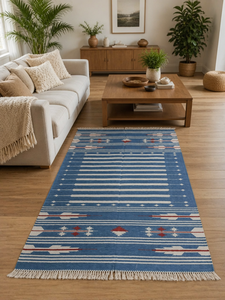 Tapis moderne en coton tissé à la main, bleu rayé, motif aztèque géométrique avec franges et pompons pour salon et décoration intérieure - Product Image 2