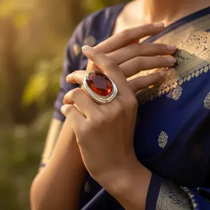 Anillo de Cornalina Chapado en Oro con Diseño Geométrico de Titanio y Aleación para Hombre - Product Image 3