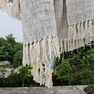 Manta de lana de Merino tejida a mano con flecos, suave, natural, ecológica, de lujo para la decoración del hogar y del hotel - Product Image 3