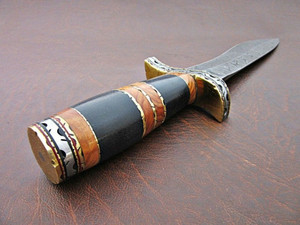 Lame en acier damassé faite à la main avec manche en cuir chasse couteaux à lame fixe modernes à collectionner personnalisés et faits à la main. - Product Image 5