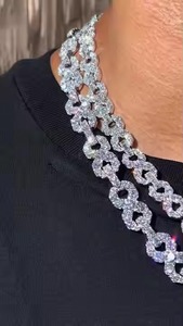 Chaîne à maillons cubains entièrement glacée Bijoux en argent de luxe avec testeur de diamants cloutés VVS Check Moissanite Diamond Chain - Product Image 3