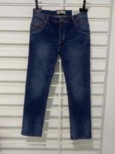 Pantalon extensible en denim 100% coton pour hommes, délavé foncé, droit et décontracté, tailles régulières, hiver, qualité d'exportation - Product Image 2