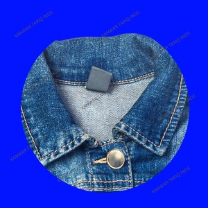 กางเกงยีนส์ขาบานสำหรับผู้ชายคุณภาพสูงปรับแต่งได้สำหรับฤดูใบไม้ผลิ/ฤดูใบไม้ร่วงผ้าเดนิมทำจากหินทาสีด้วยมือสไตล์ฮิปฮอป - Product Image 3