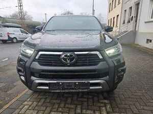 2023 Diesel para Hilux 4x4 Invencible Dirección izquierda Interior oscuro Asientos de cuero R16 AWD - Product Image 3