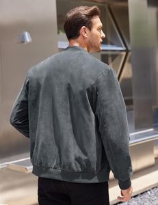 Chaquetas universitarias deportivas personalizadas de primera calidad para unisex con cuello levantado de lana y cuero estilo bordado cierre a presión - Product Image 5