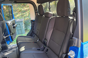 USADO, LIMPIO, CONDUCCIÓN IZQUIERDA/DERECHA, 2023, JE-EP GLADIATOR SPORT 4X4, LISTO PARA ENVIAR - Product Image 4