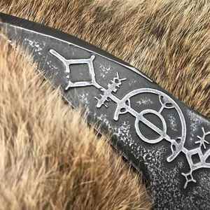 Hacha Tomahawk Artesanal de Acero Industrial con Alto Contenido de Carbono, Multiusos, para Camping, Supervivencia al Aire Libre, Mango de Madera Natural y Cuero - Product Image 3