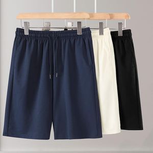 กางเกงขาสั้นผ้าตาข่ายไหมน้ำแข็งสำหรับผู้ชายกางเกงขาสั้นผ้าแห้งเร็วทรงหลวมระบายอากาศได้ดีสำหรับออกกำลังกายในฤดูร้อนและใช้งานกลางแจ้ง - Product Image 1