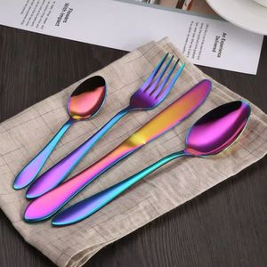 Couverts de mariage en acier inoxydable avec cuillère élégante en miroir argenté de couleur or en vente de gros - Product Image 5