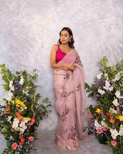 Evergreen Designer Outfit Style moderne Meilleur chemisier Saree en satin organza doux avec fabricant de travaux d'impression à la main de fleurs d'Inde - Product Image 4