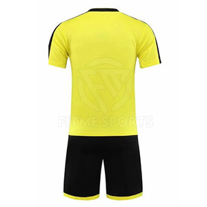 Tenues de football professionnelles pour équipes – Ensembles confortables, séchage rapide, légers, respirants, 100 % polyester, personnalisables à l'avant - Product Image 2