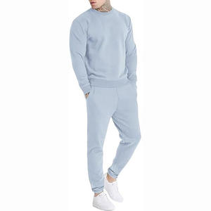 Vente en gros de survêtements d'hiver légers de qualité supérieure pour hommes, vêtements de jogging solides et écologiques, ensembles élégants et respirants - Product Image 2