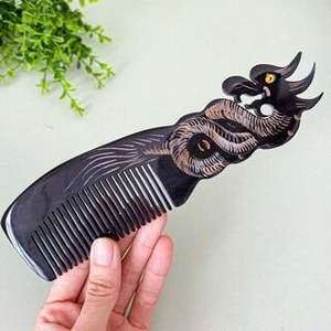 BUFFALO COULEURS CORNE BUFFALO VENTE EN GROS Peignes en corne antistatique naturels pour les cadeaux de vacances par l'artisanat en croissant - Product Image 3