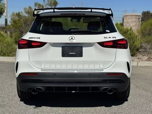 2024-2026 A M G G-L-A 35 4MATIC 302hp 2.0L AWD Interior de Cuero de Lujo, Combustible Gasolina, Volante a la Izquierda - Product Image 3