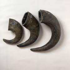 Produits en corne de buffle écologiques fabriqués à la main Accessoires élégants et durables pour un usage quotidien Technique brute Style animal - Product Image 1