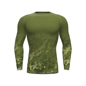 Camiseta de compresión sublimada con logotipo personalizado Rush Guard para hombre, la mejor ropa deportiva para adultos Rash Guards Factory al por mayor - Product Image 1