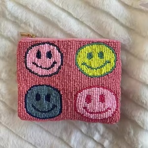 Pochette à monnaie personnalisable en perles brodées avec un design floral élégant, sac d'art coloré fait main – Accessoire de mode promotionnel - Product Image 2