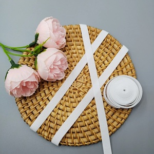 Cinta blanca de poliéster para coser etiquetas de ropa de alta calidad personalizadas, cinta antideslizante para textiles para el hogar - Product Image 3