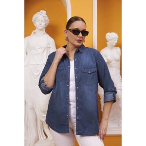 Camisa de Mezclilla Azul de Talla Grande RMG para Mujer - Blusa Informal Holgada de Manga Larga y Tejido Cómodo - Product Image 2