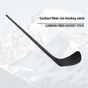 <span class=keywords><strong>Palo</strong></span> <span class=keywords><strong>de</strong></span> <span class=keywords><strong>Hockey</strong></span> sobre Hielo <span class=keywords><strong>de</strong></span> Fibra <span class=keywords><strong>de</strong></span> Carbono <span class=keywords><strong>para</strong></span> Adultos con Opciones <span class=keywords><strong>de</strong></span> PVC, Color y Logotipo Personalizables - Product Image 1