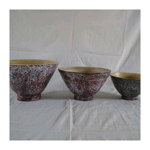 Bol de fruits en bambou fait à la main avec surface durable en grain de bois élégant pour table à manger, collation à salade ou occasion de cadeau - Product Image 1