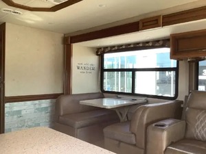 Remolques de Viaje Usados Fleetwood Flair 31W de 2017 - Product Image 3