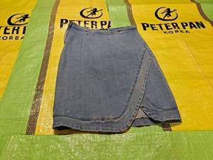 Vêtements d'occasion : Jupes en jean pour femmes - Product Image 3