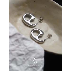 Orecchini a Cerchio Placcati in Oro 18K con Pendenti Collegati e Orecchini Pendenti in Argento, Regalo di Moda per Mamma e Lei - Product Image 1