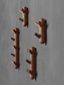 Gancho de sombrero montado en la pared de madera para sombrero de vaquero con acabado hecho a mano - Product Image 3