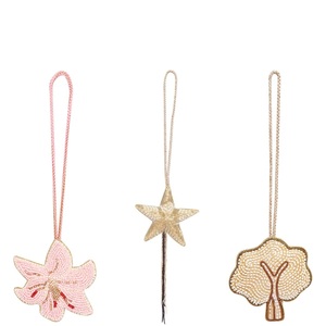 Adornos Navideños Bordados a Mano en Terciopelo y Satén al por Mayor | Adornos Navideños Bordados en Terciopelo y Satén - Product Image 1